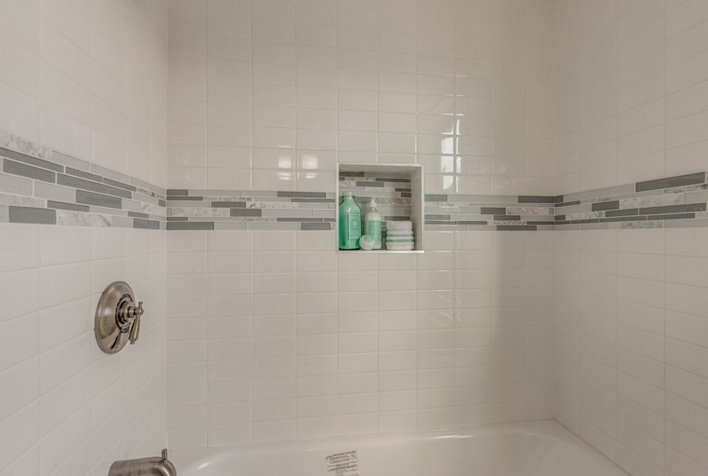 234 Paris St, East Boston