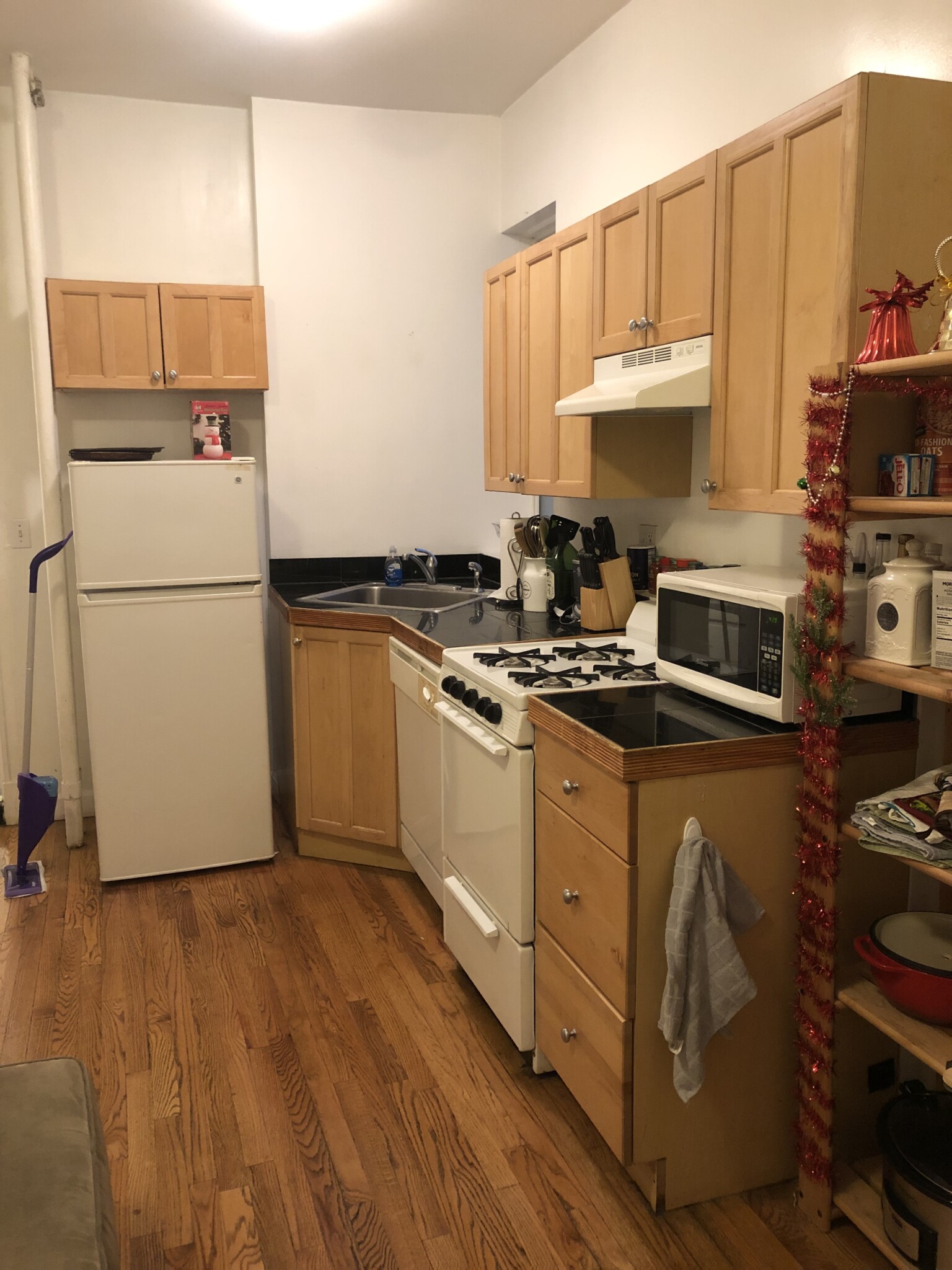 1193 Commonwealth Ave, Allston