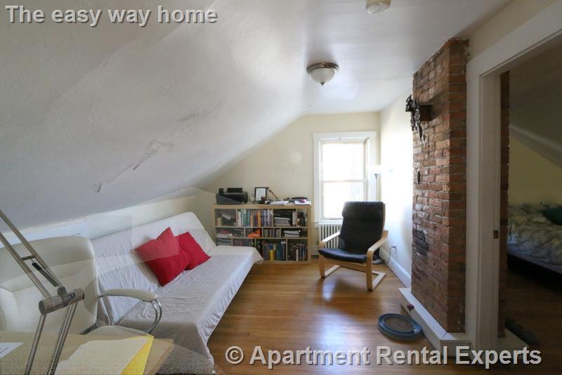 216 Banks St, Cambridgeport