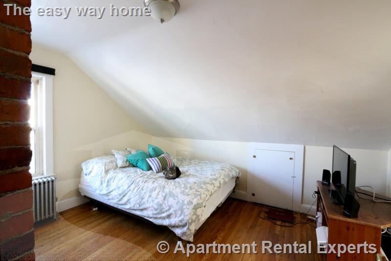 216 Banks St, Cambridgeport