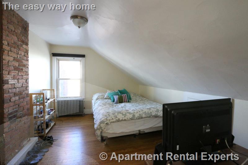 216 Banks St, Cambridgeport