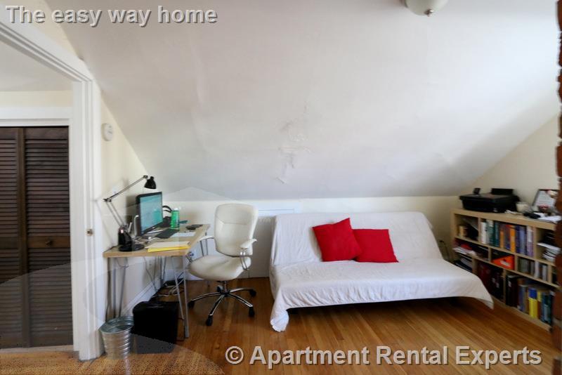 216 Banks St, Cambridgeport