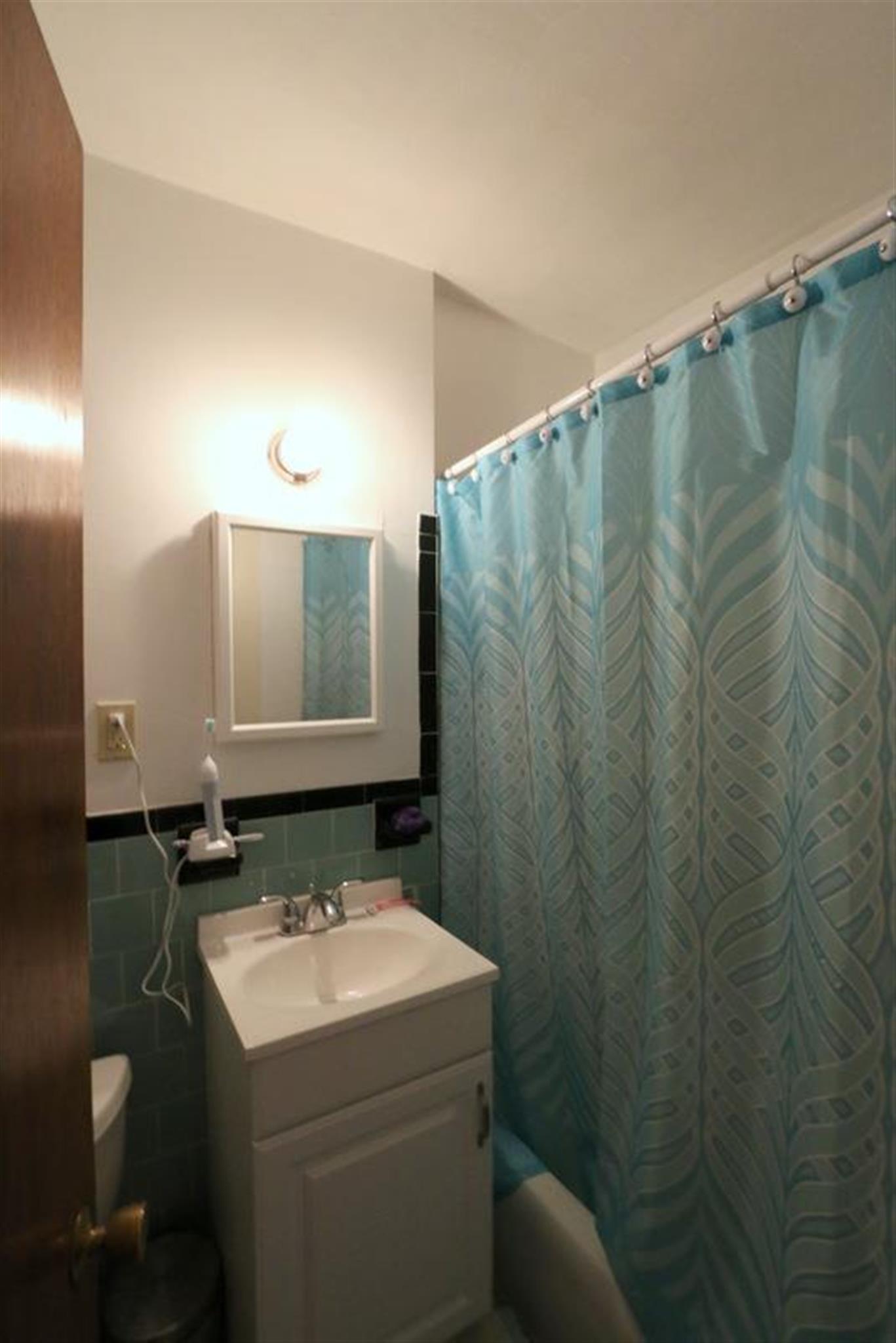 193 Concord Ave, Huron Village