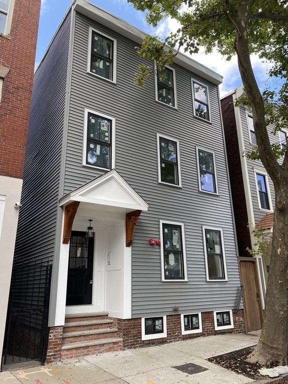 280 Chelsea St, East Boston