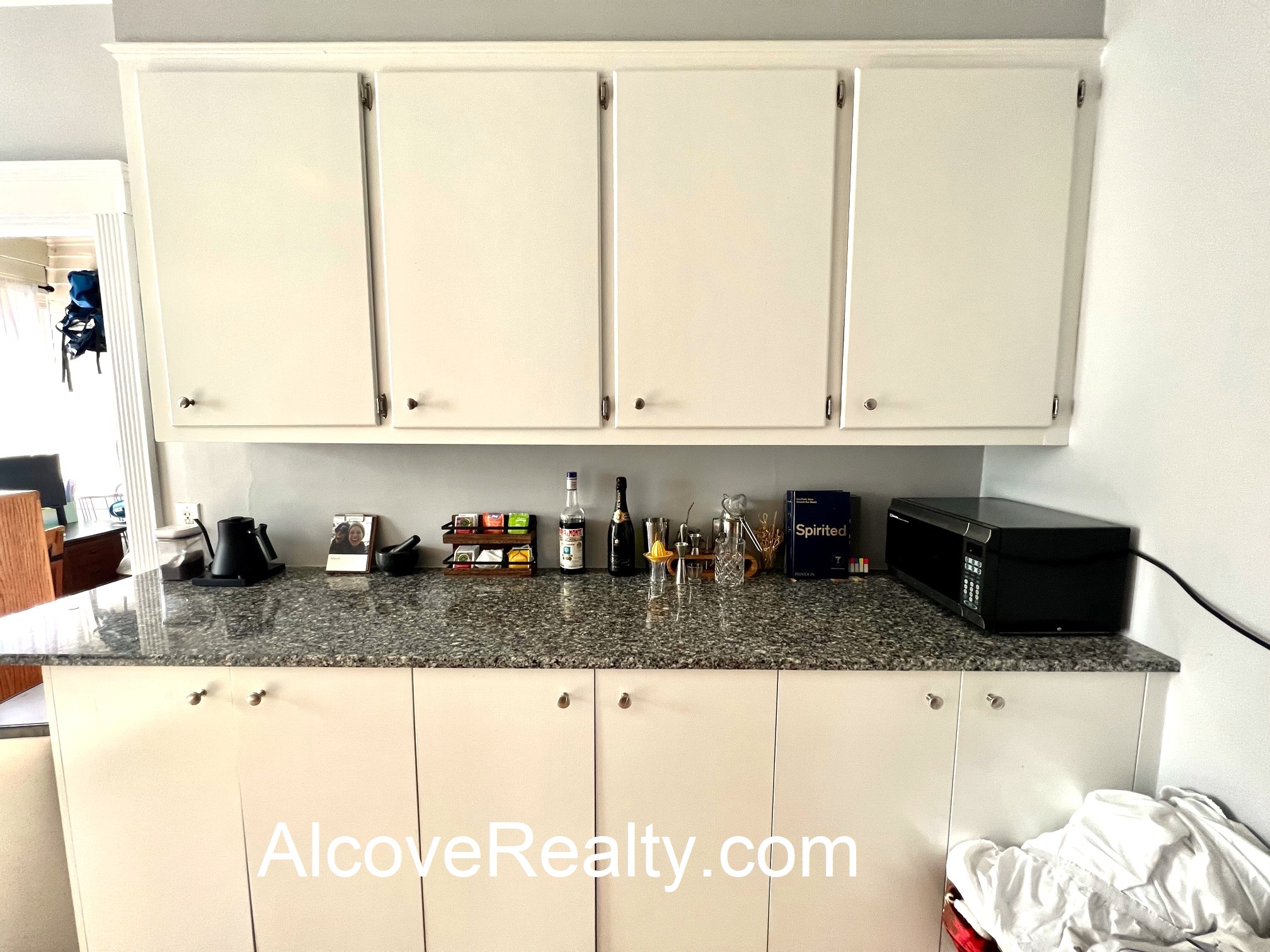 882 Broadway, Davis Square