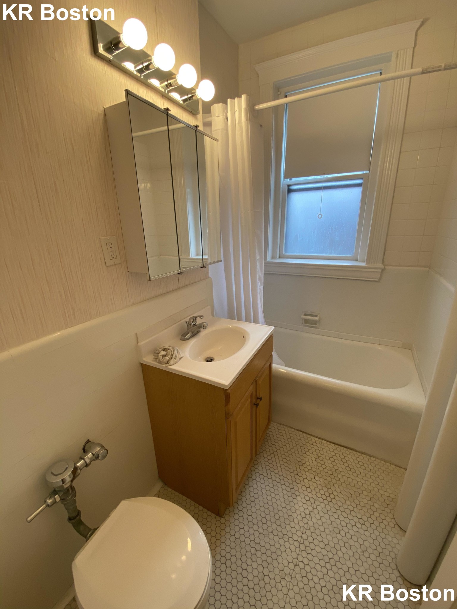 12 Alton Pl, Coolidge Corner