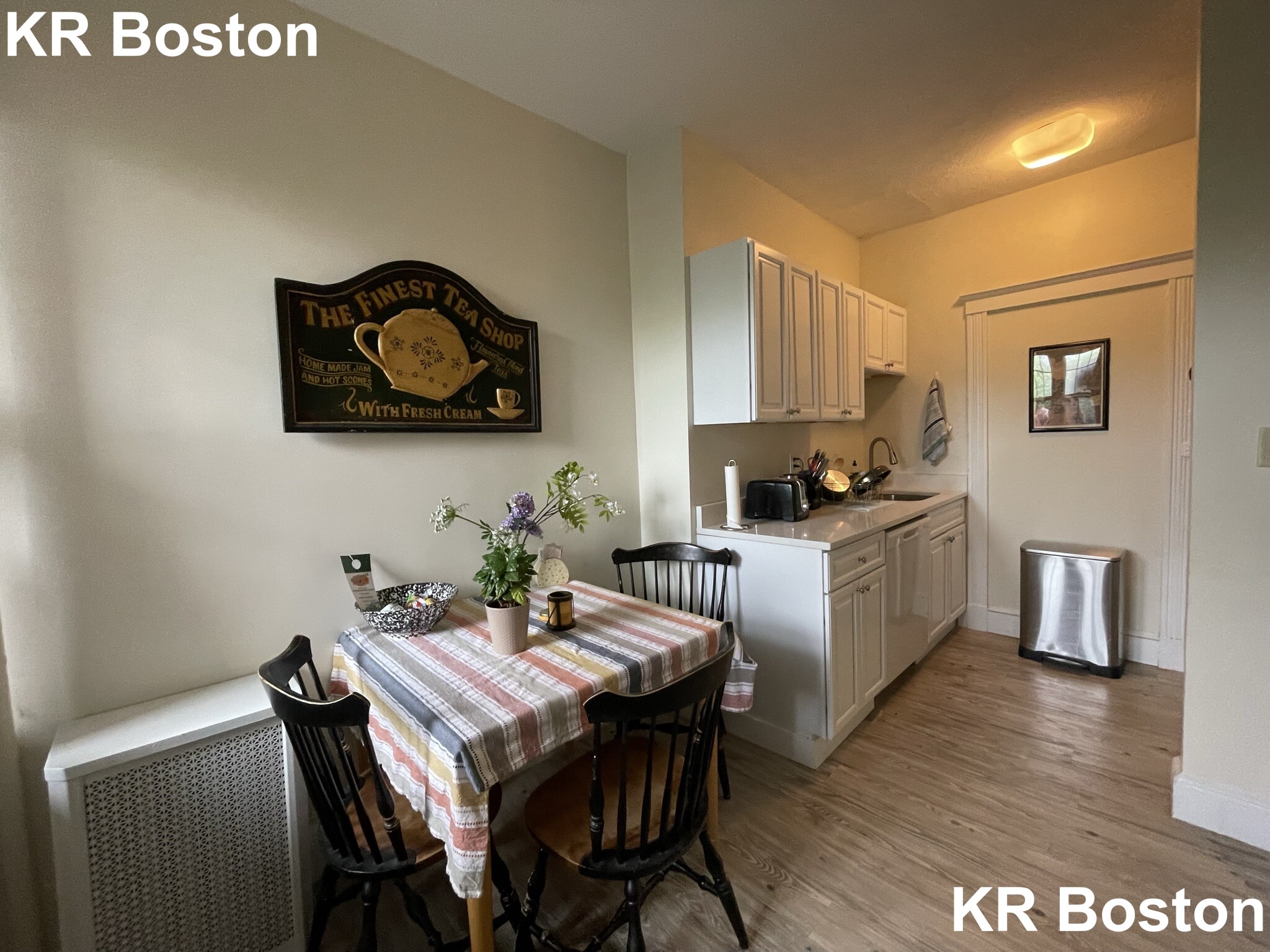 12 Alton Pl, Longwood