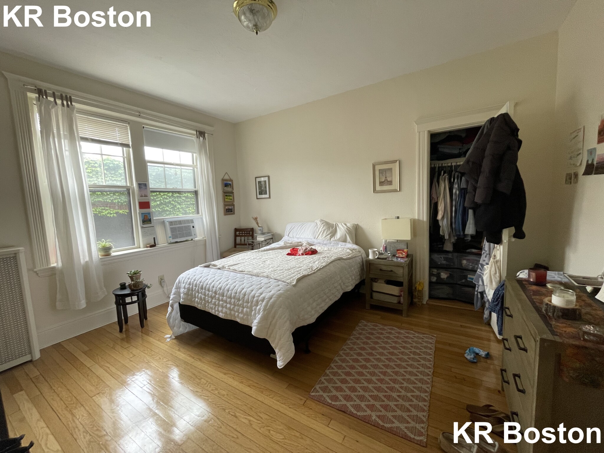 12 Alton Pl, Longwood