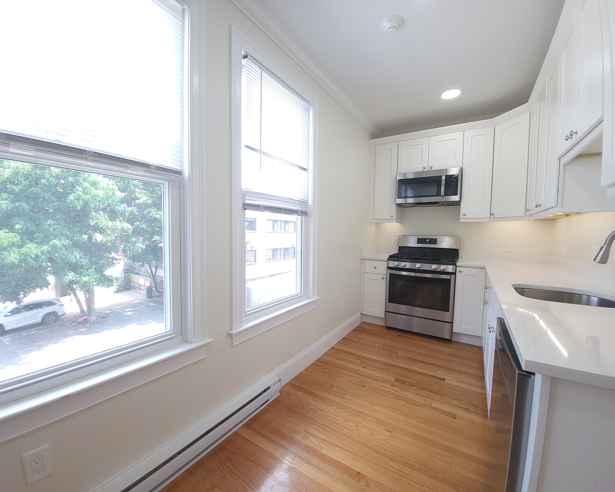 12 Harris St, Brookline Village