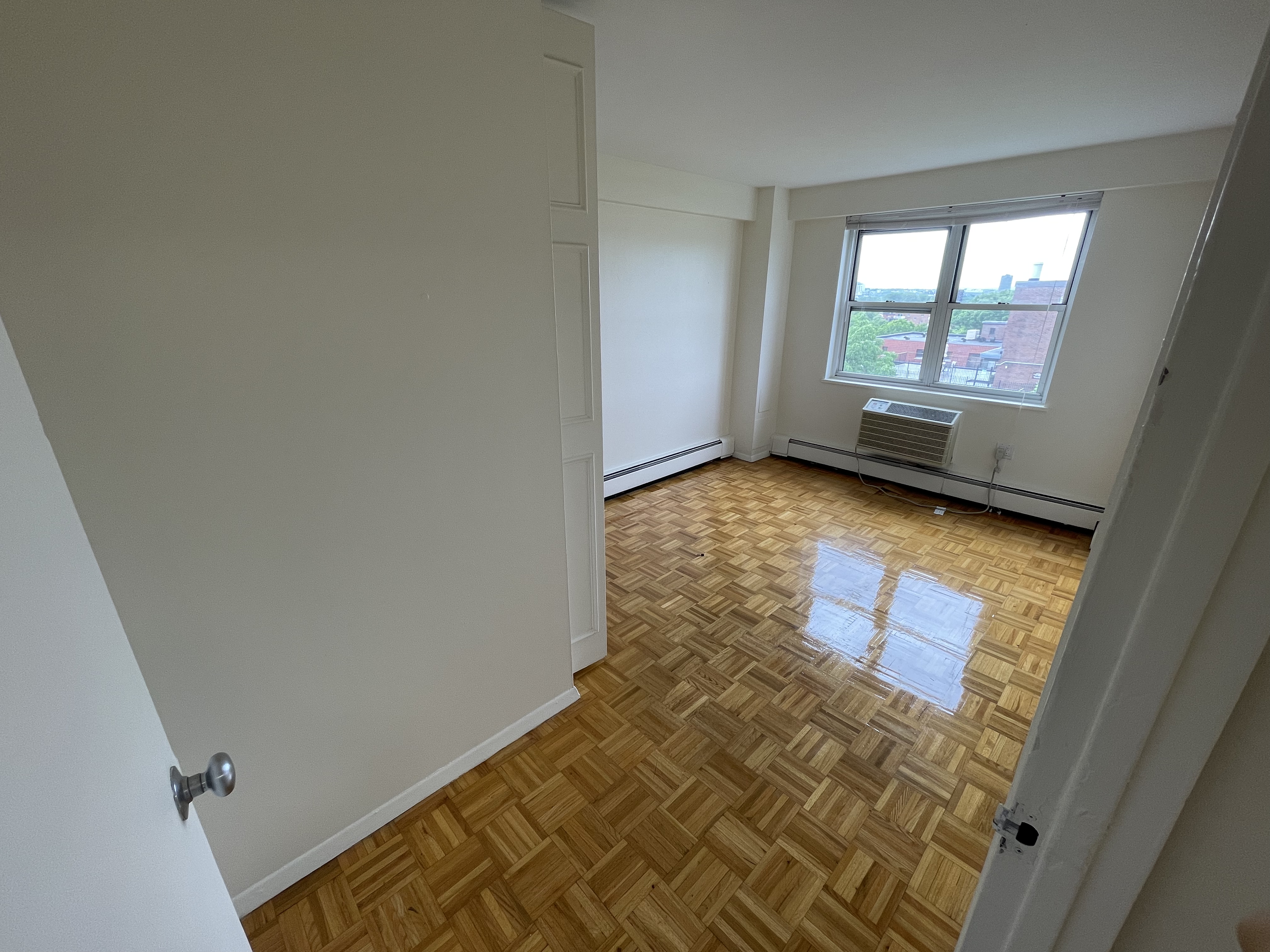 185 Freeman St, Longwood