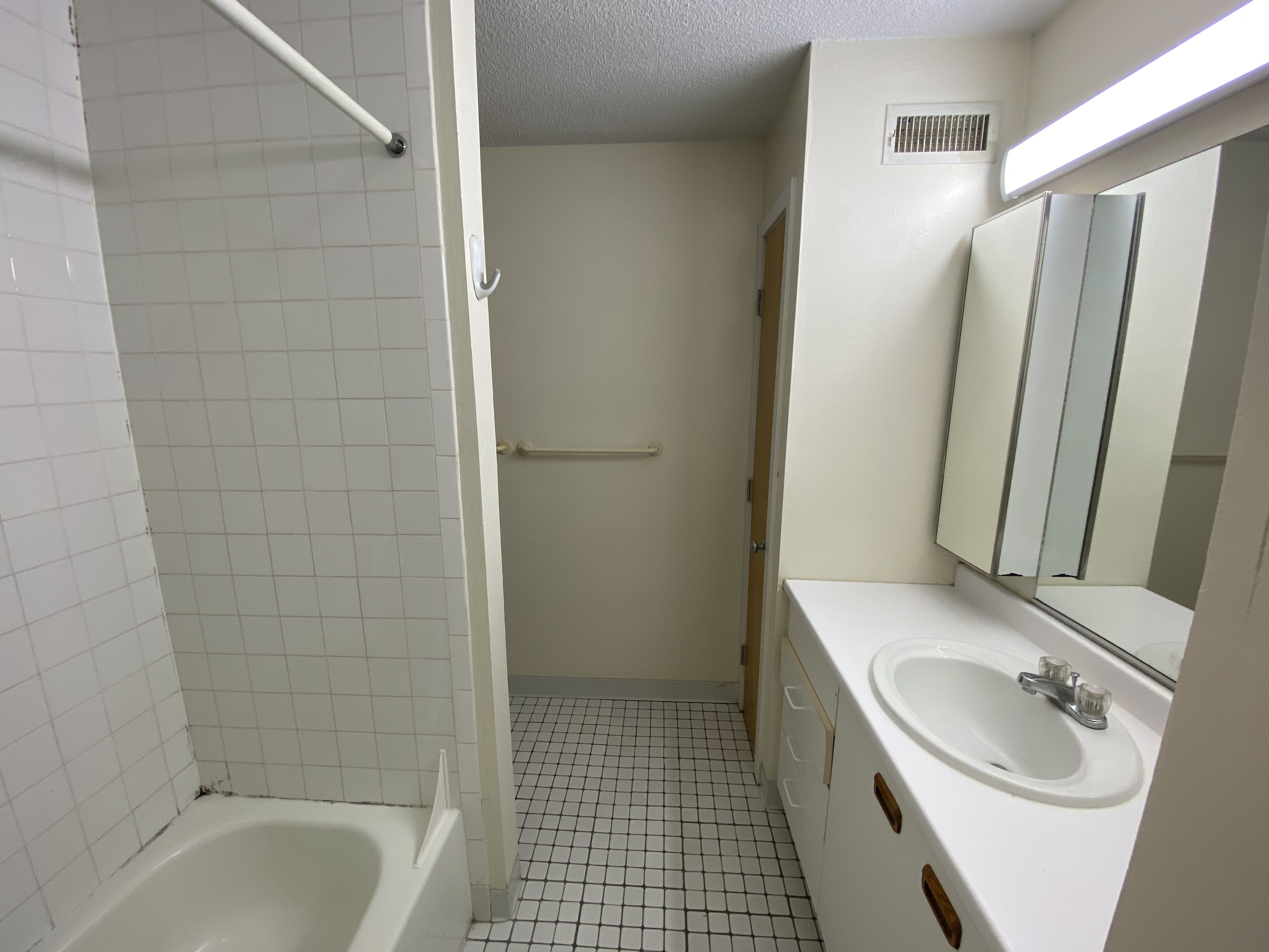 148 North Beacon St, Brighton