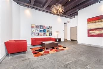 12 Stoneholm St, Fenway