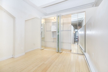 12 Stoneholm St, Fenway