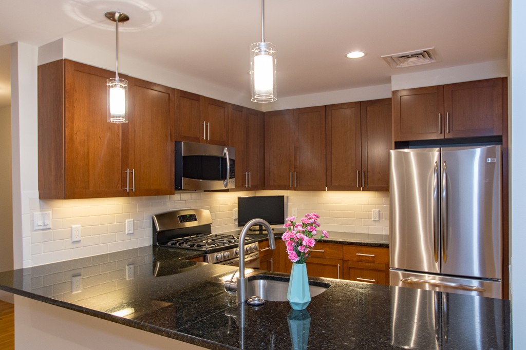 32 Hammond Pond Pkwy ,, Brookline Hills