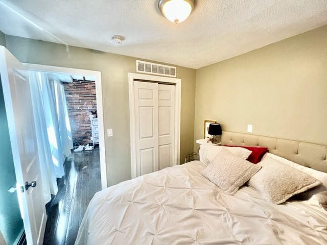 353 Hanover St, North End