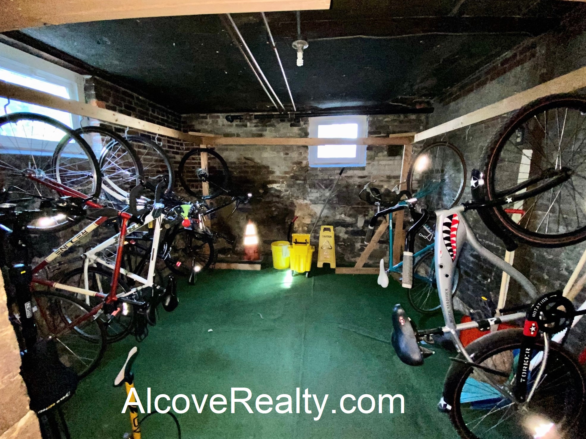 77 Liberty Ave, Davis Square