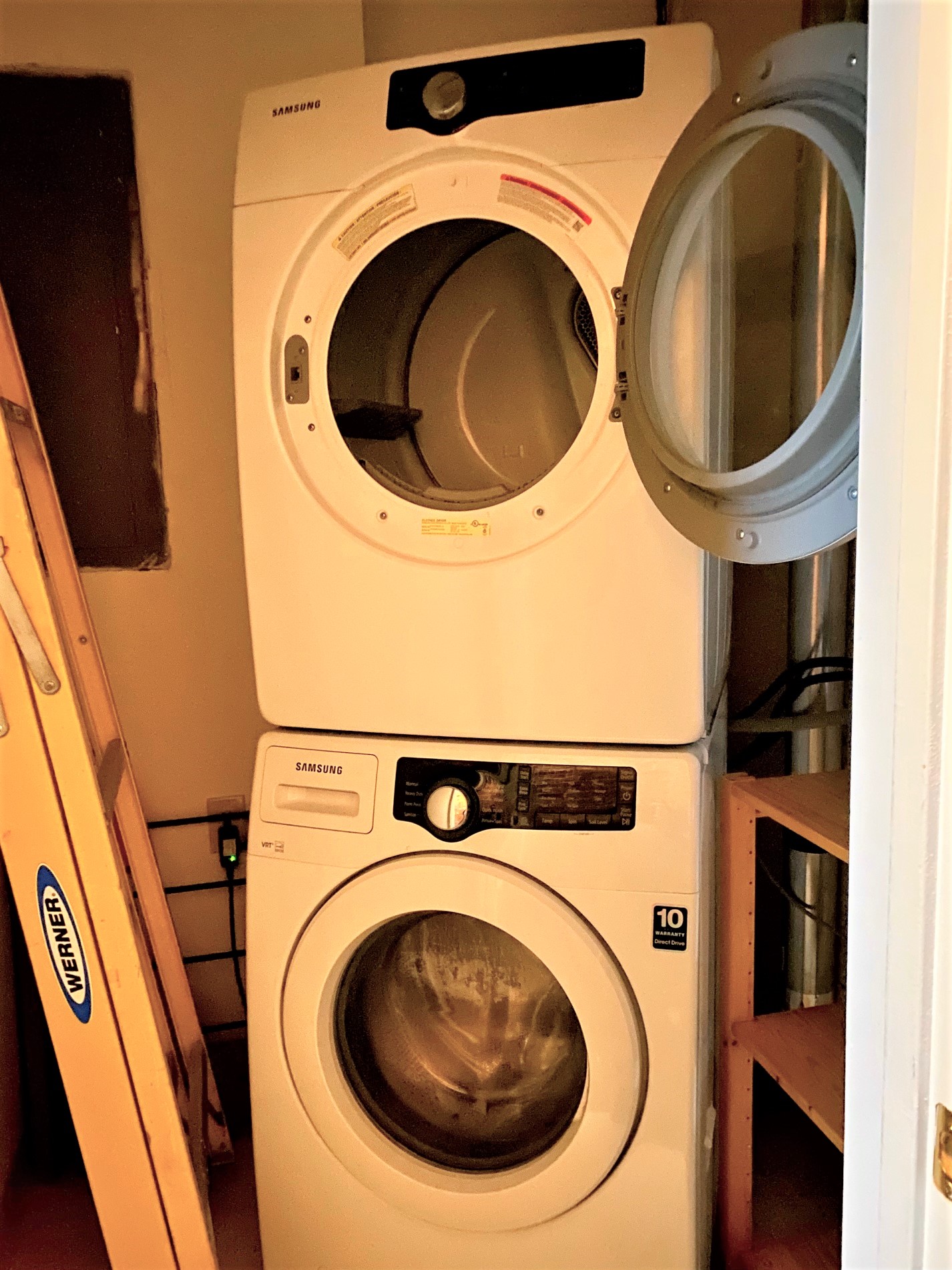 379 Main St, Medford