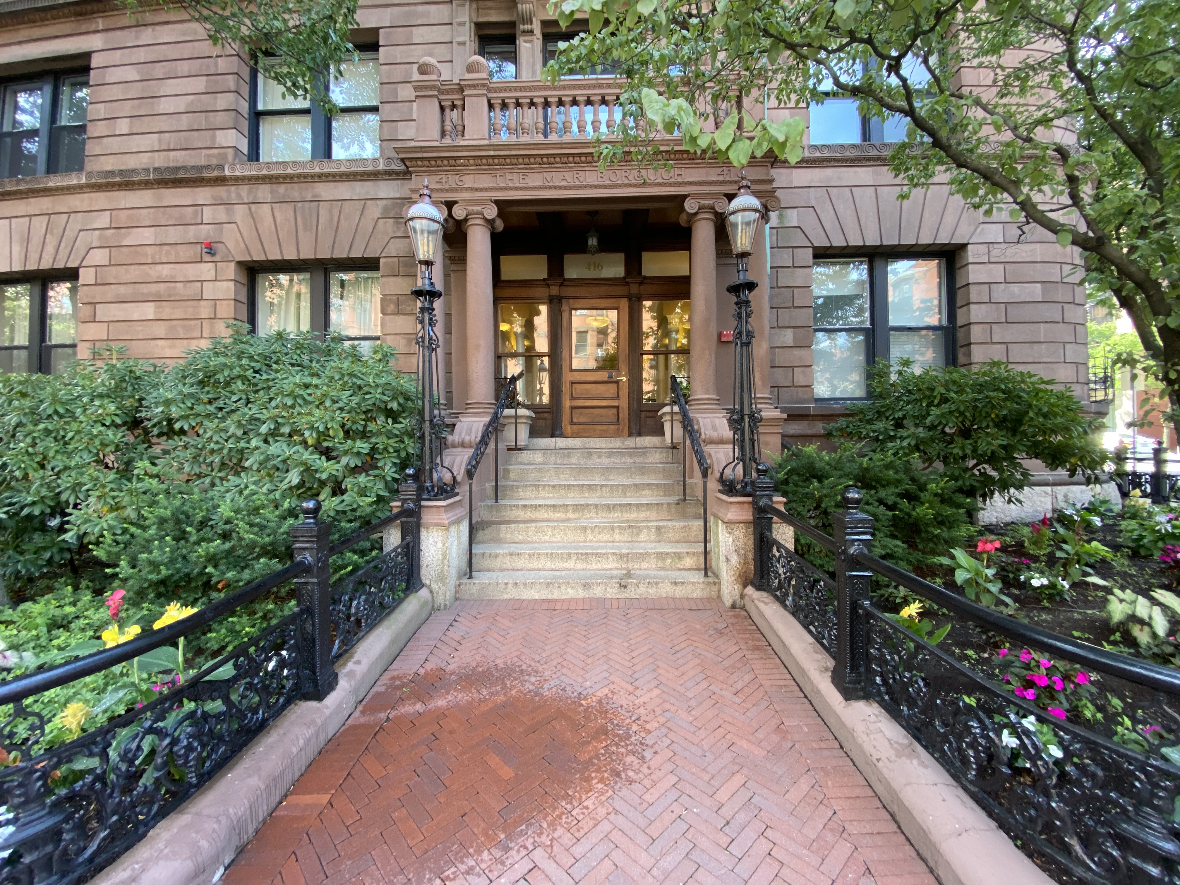 416 Marlborough St, Back Bay