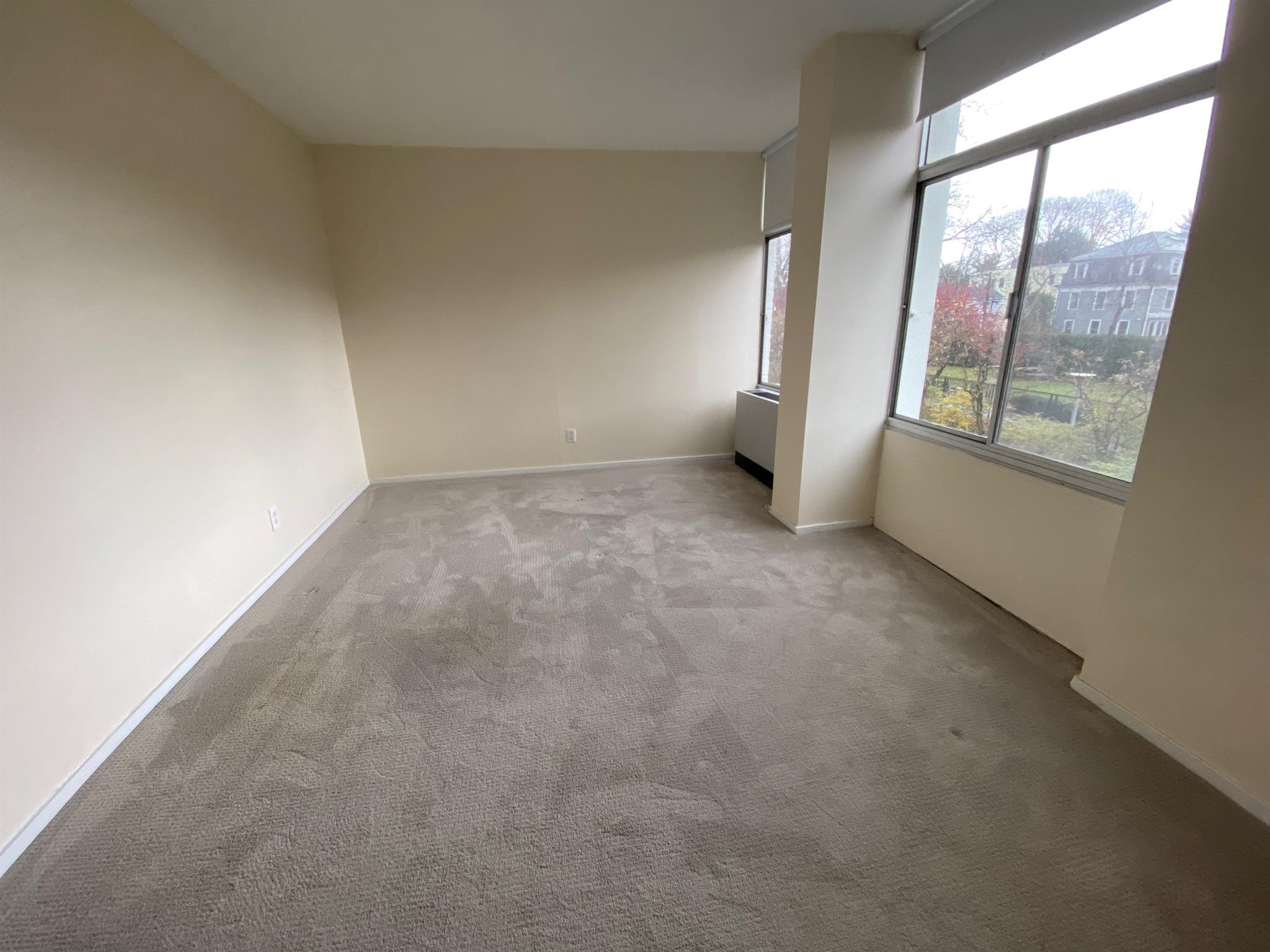 221 Mount Auburn St, Harvard Square