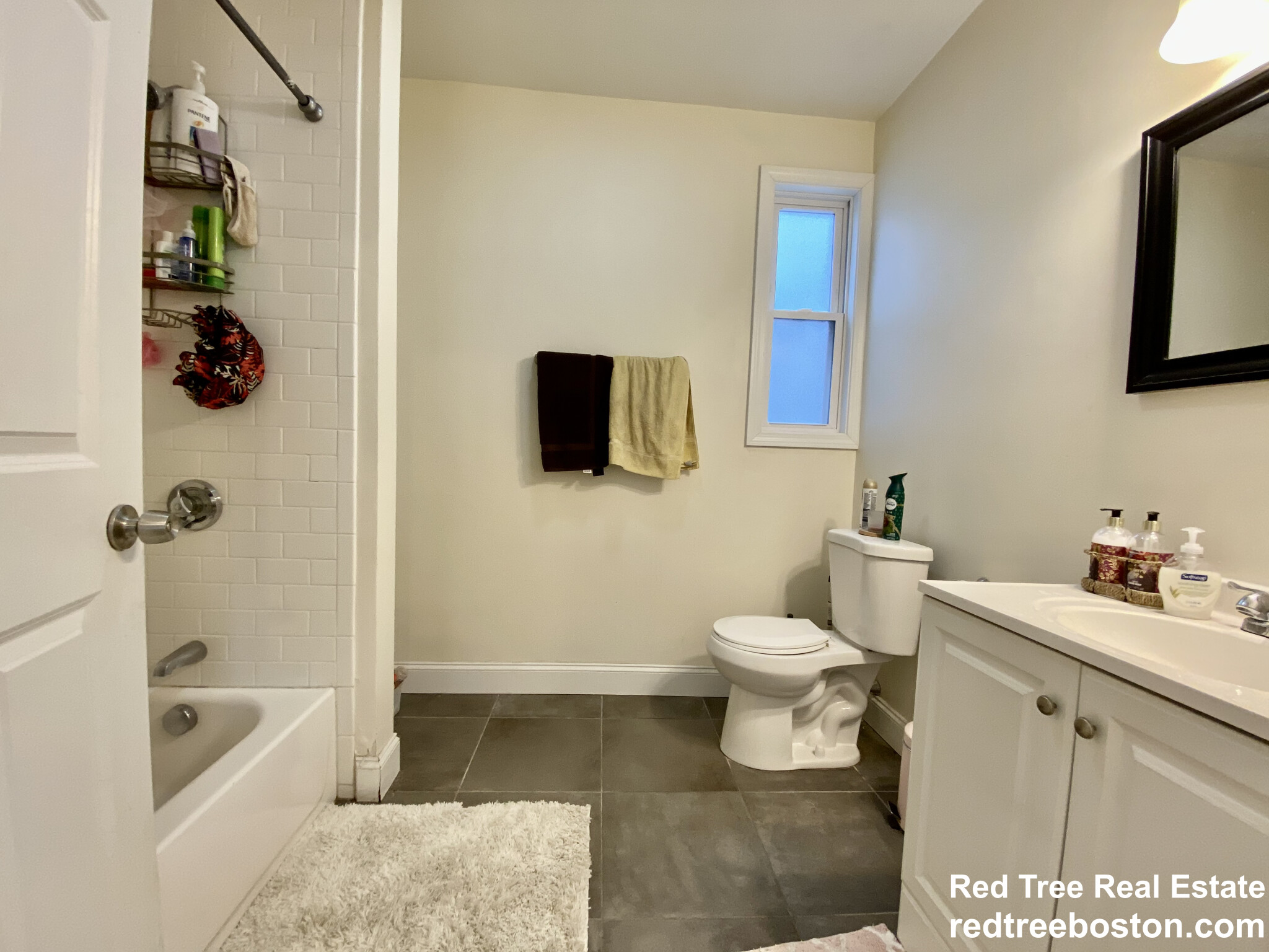 3235 Washington St, Jamaica Plain