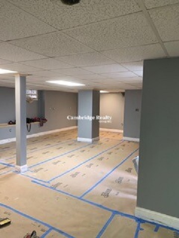 547 Broadway, Magoun Square