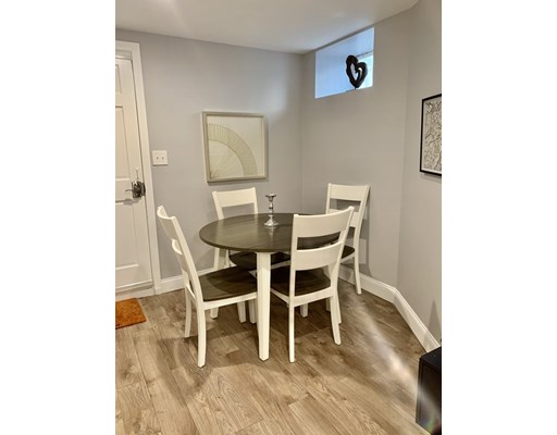 726 Metropolitan Ave, Hyde Park