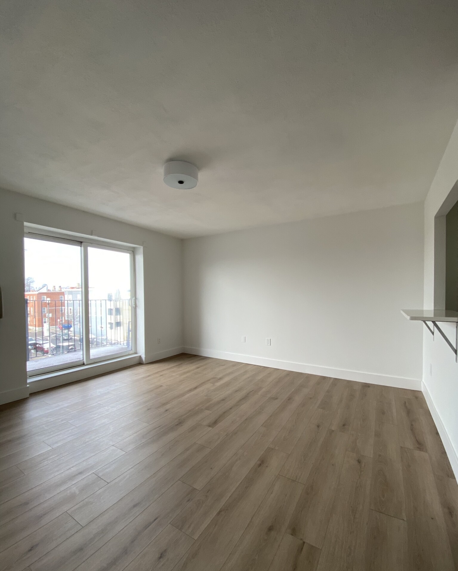 741 E 6th St, South Boston