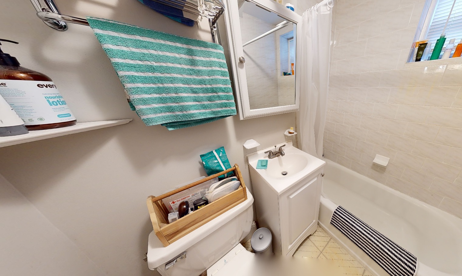 119 College Ave, Davis Square