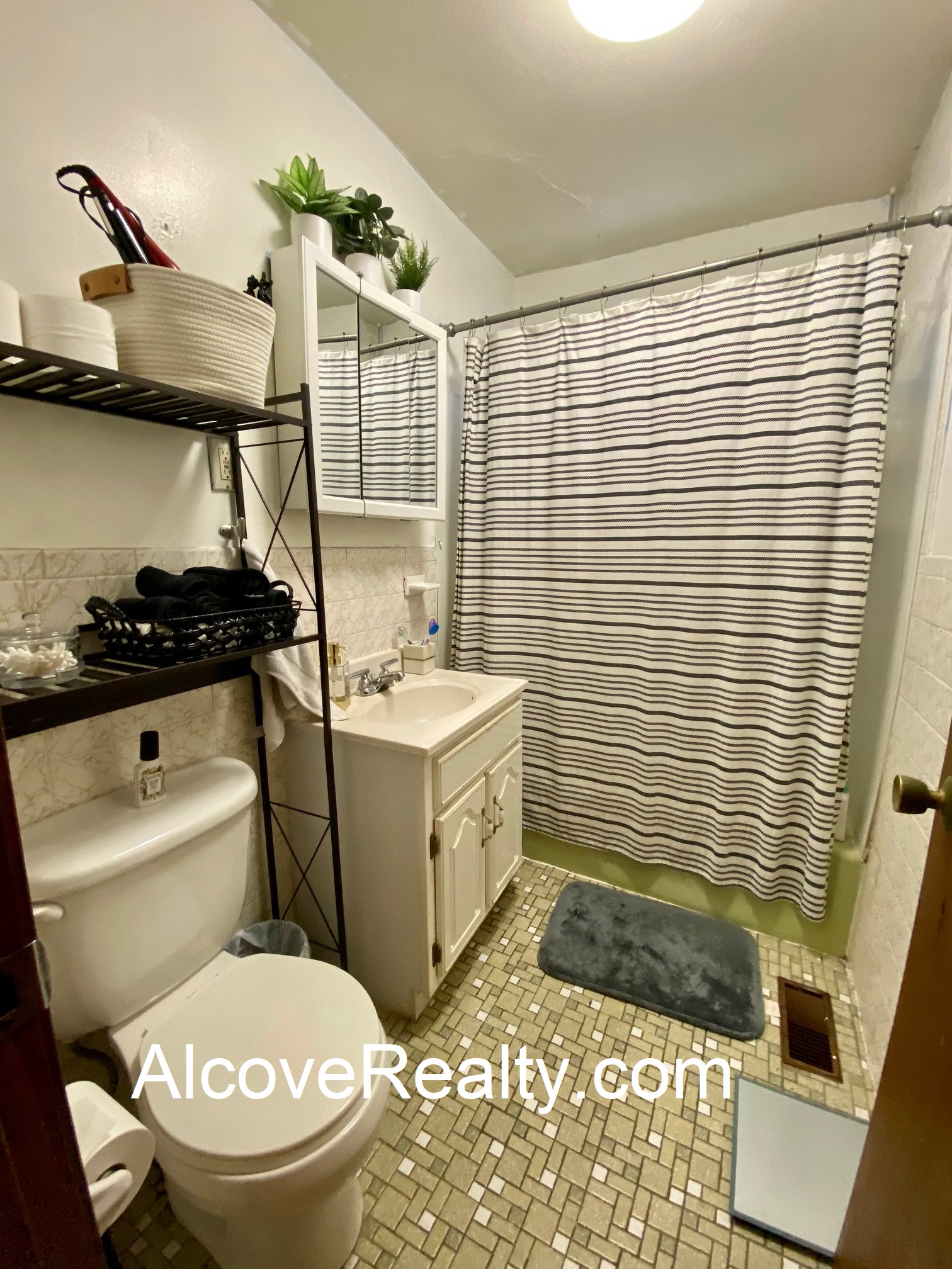 223 Summer St, Porter Square