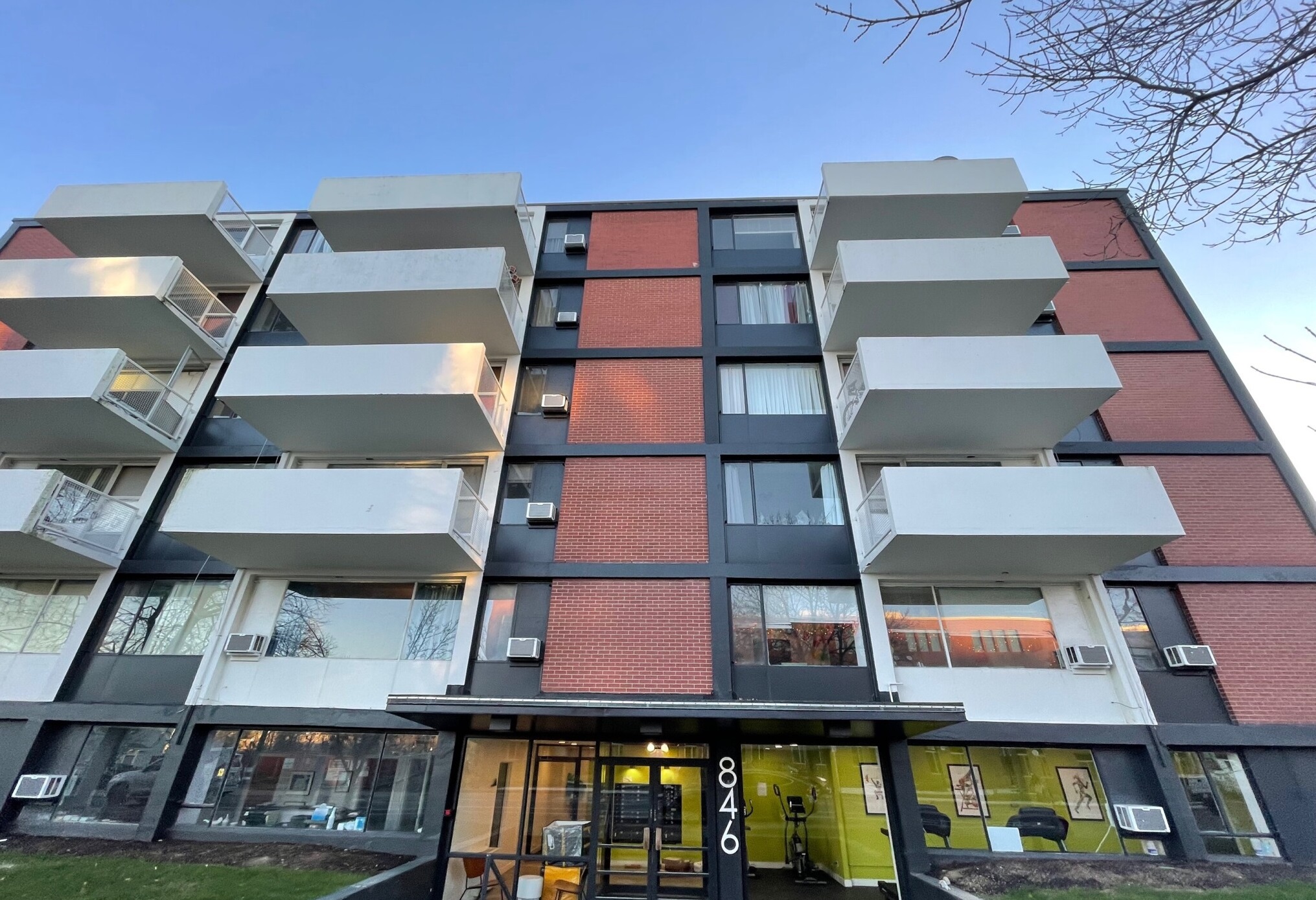 846 Massachusetts Ave, Arlington