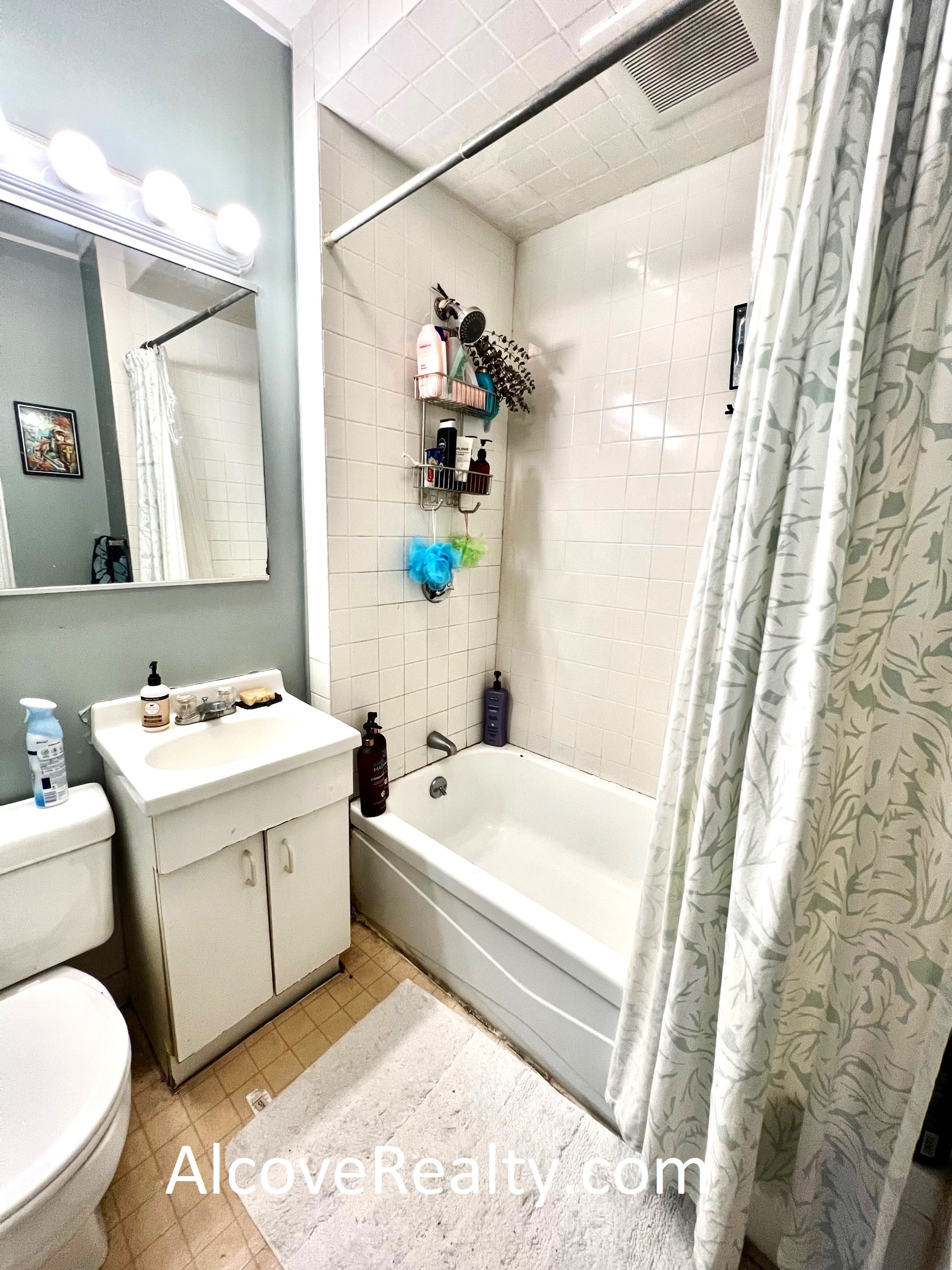 65 Willow Ave, Davis Square