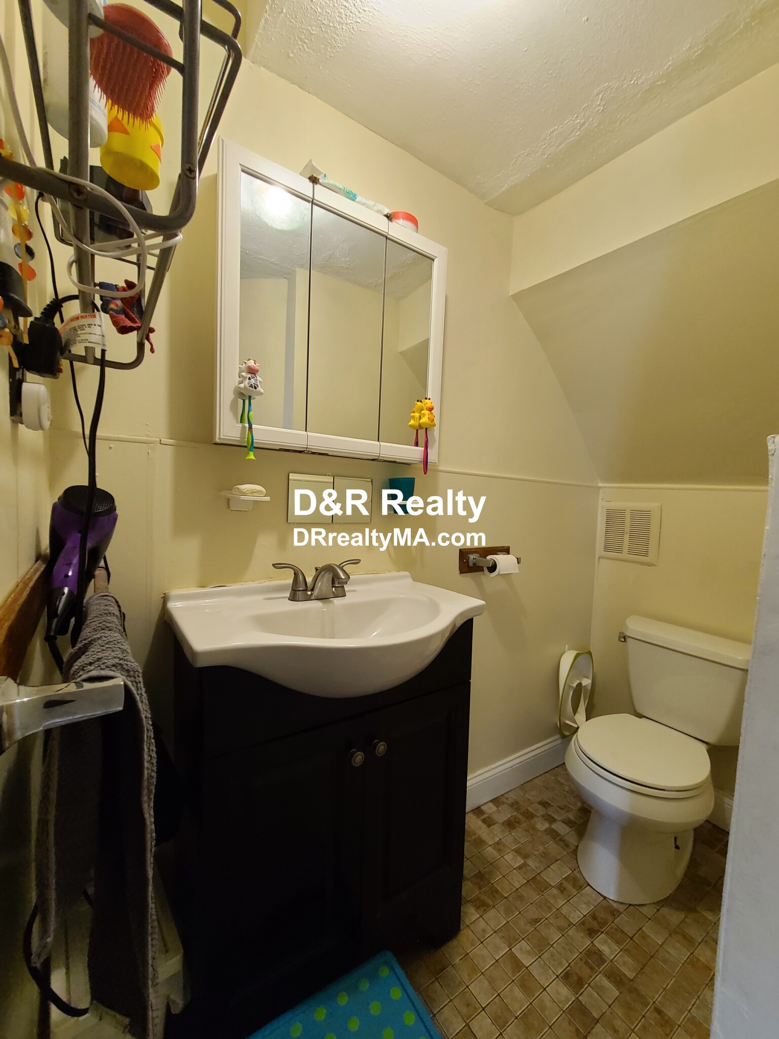 18 Holmes St, Allston