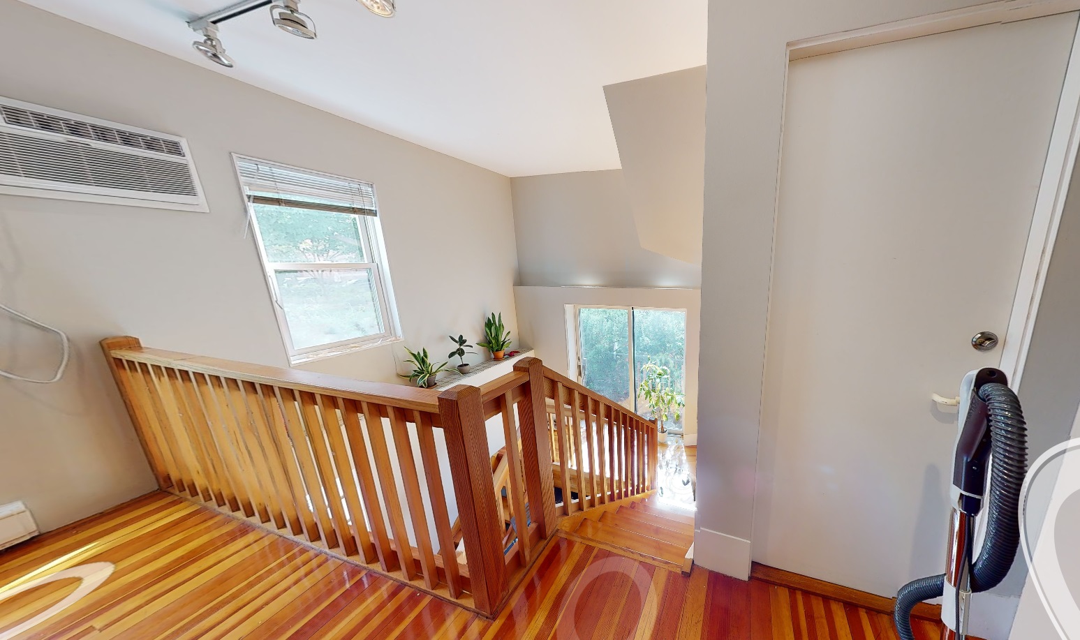 8 Chapman Pl, Harvard Square