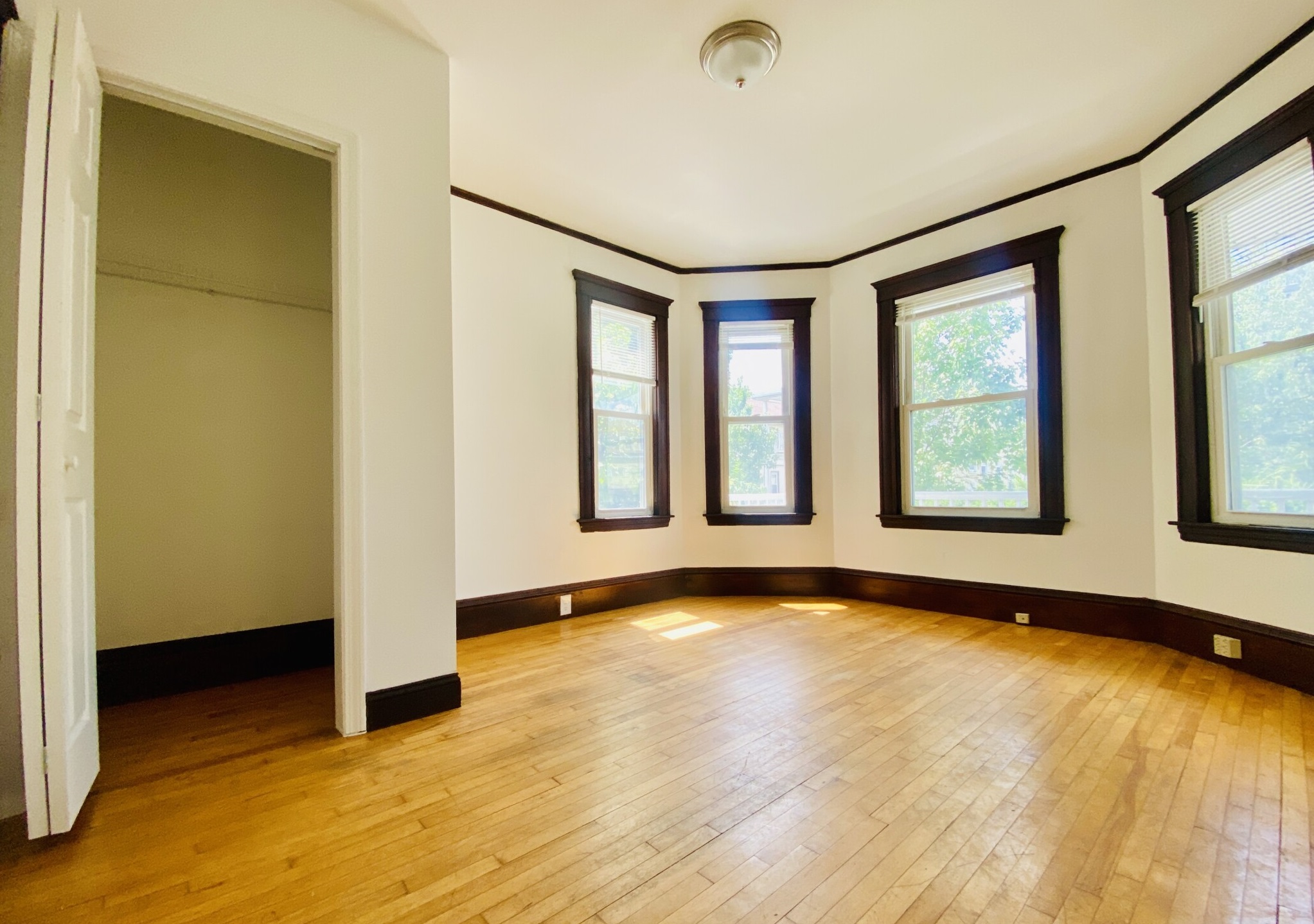 41 Michigan Ave, East Somerville