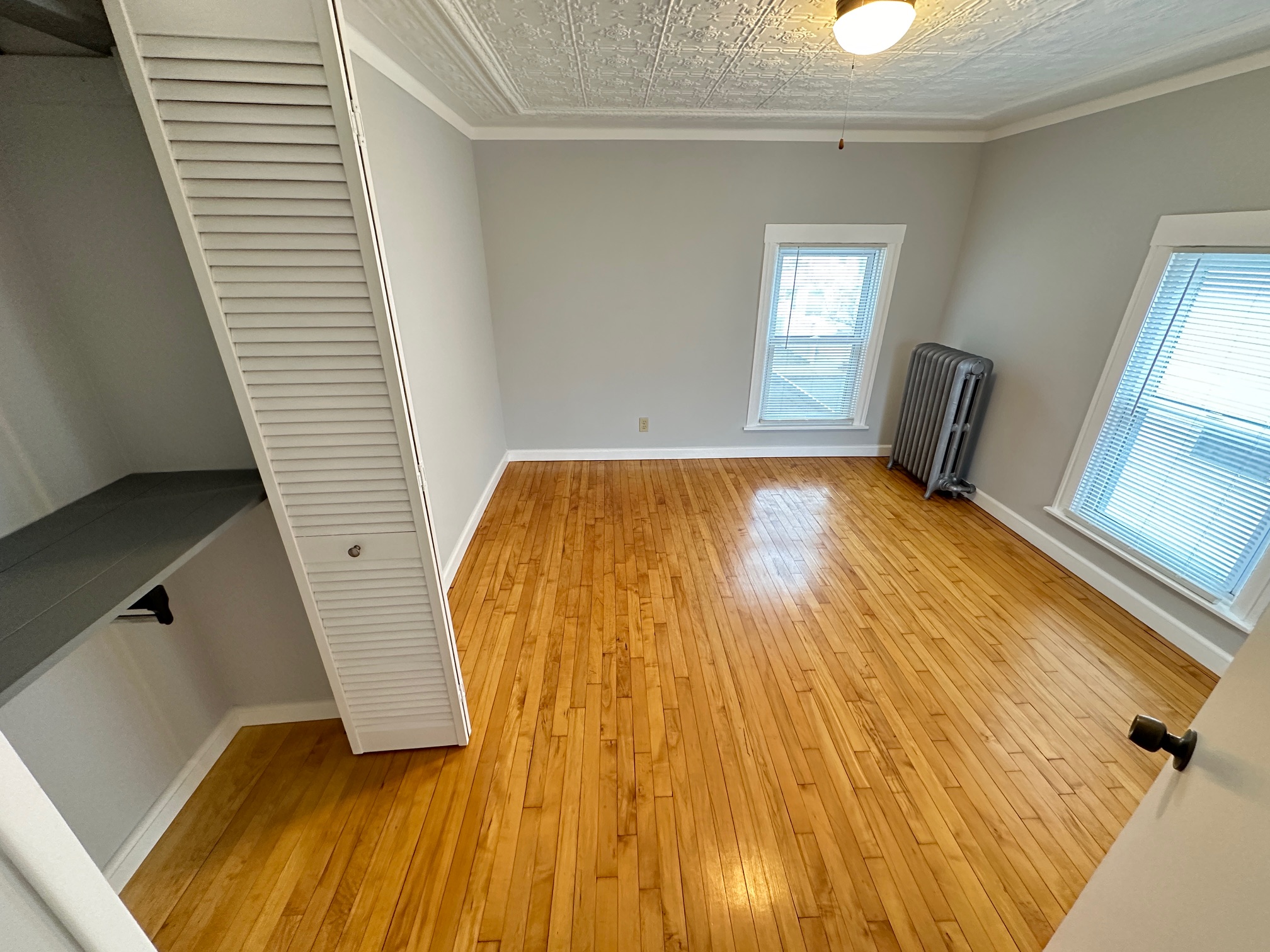 15 Pearl Ave, Winthrop