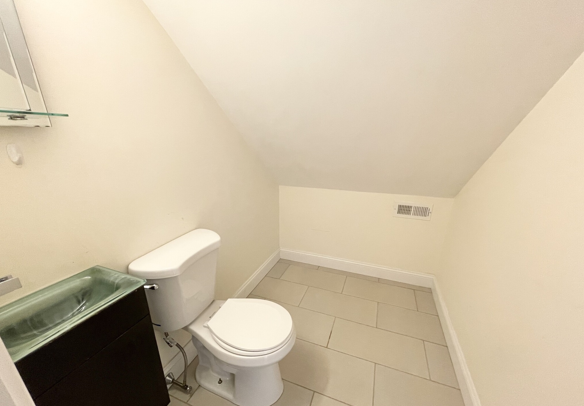 21 Iroquois St, Mission Hill