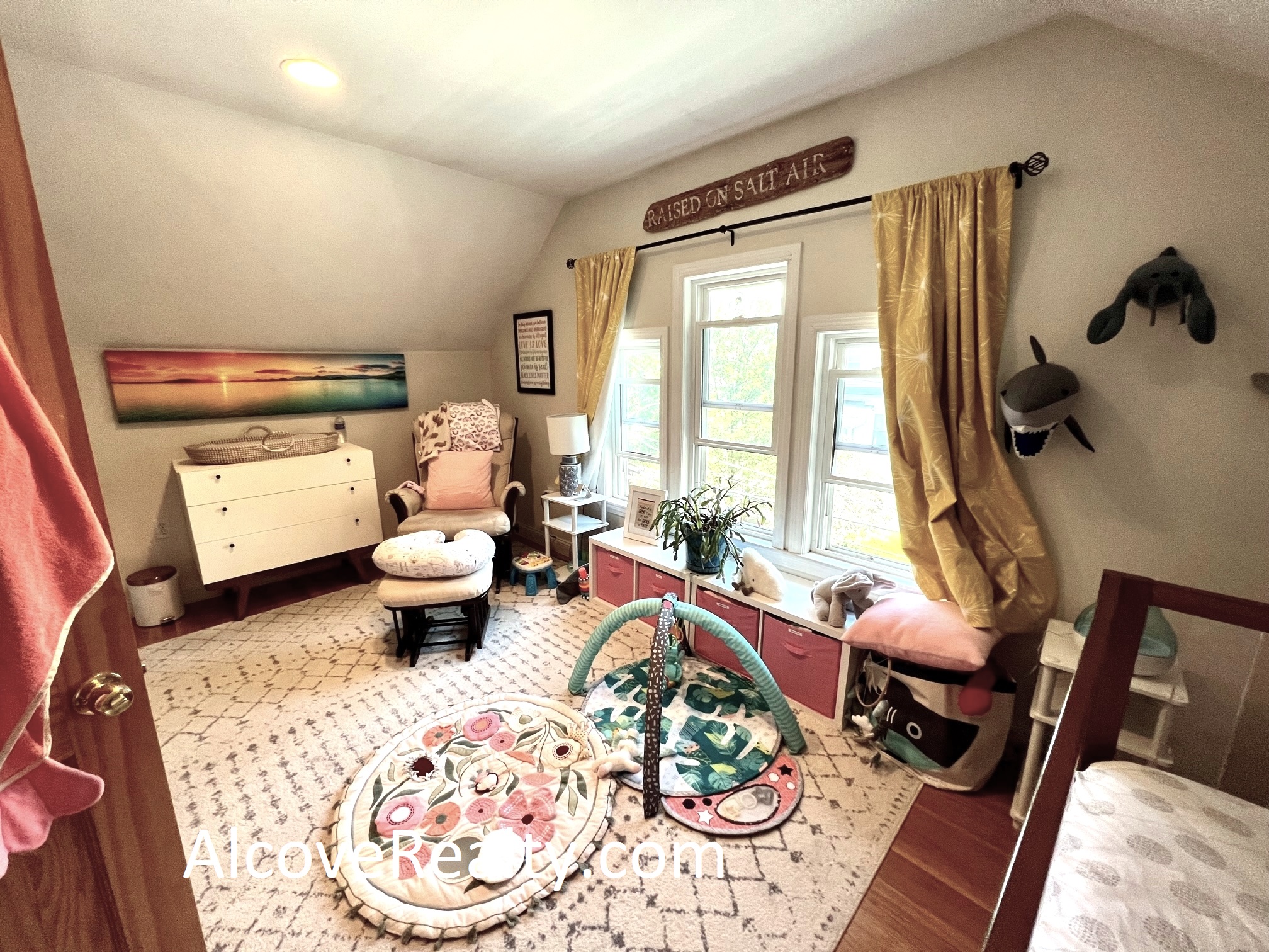 24 Burnham St, Davis Square