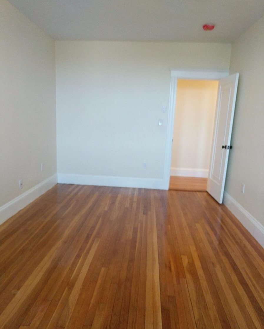 379 Broadway, Winter Hill