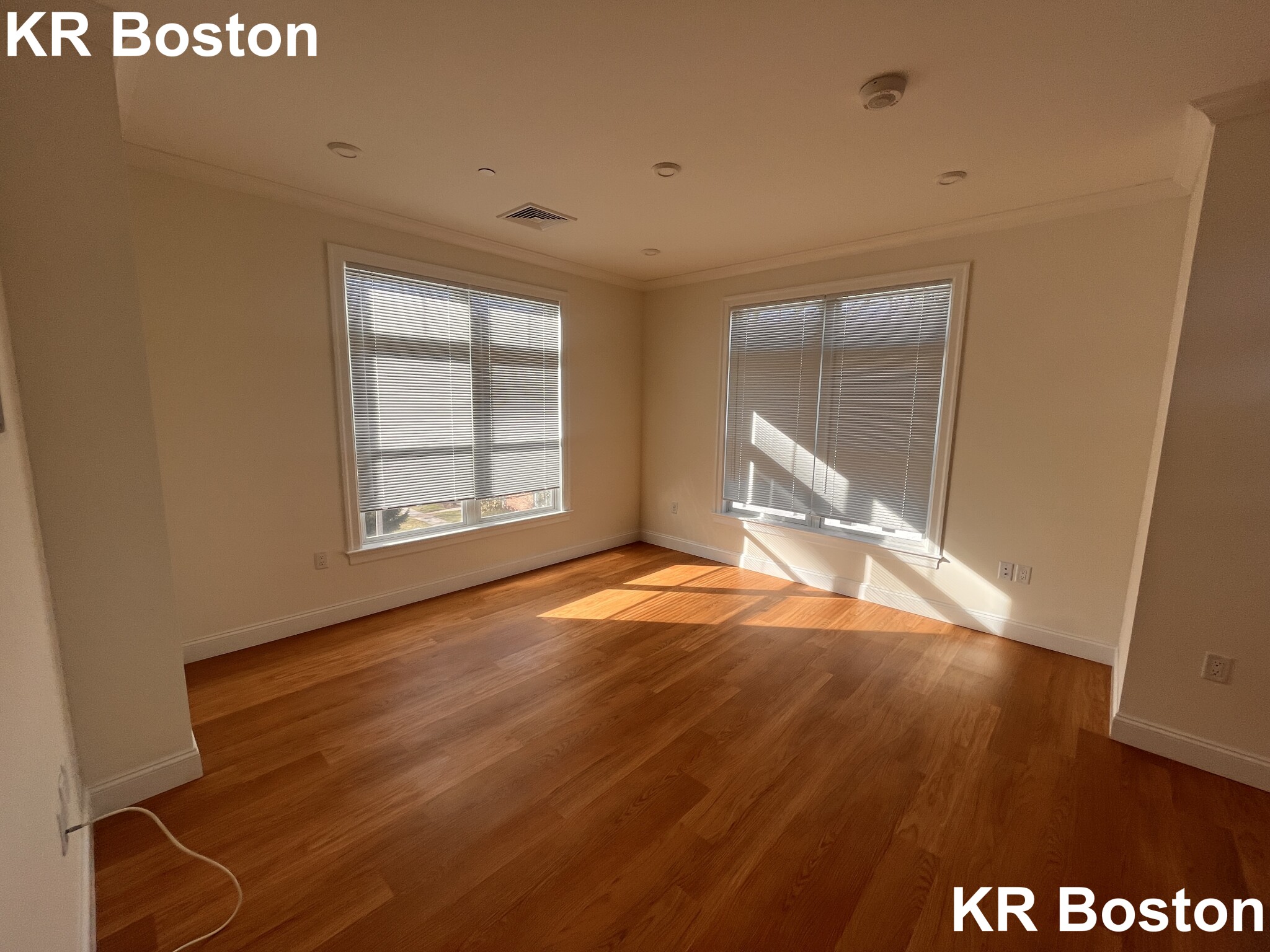 120 Gerry Dr, Chestnut Hill