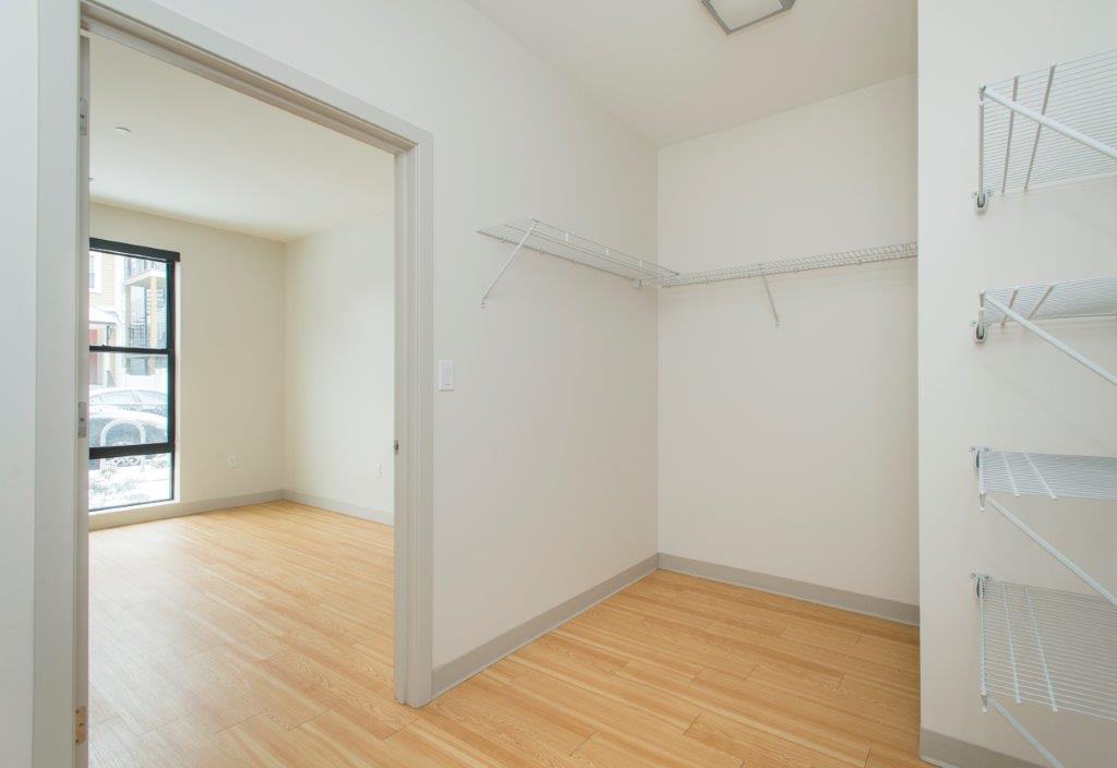 320 D St, South Boston