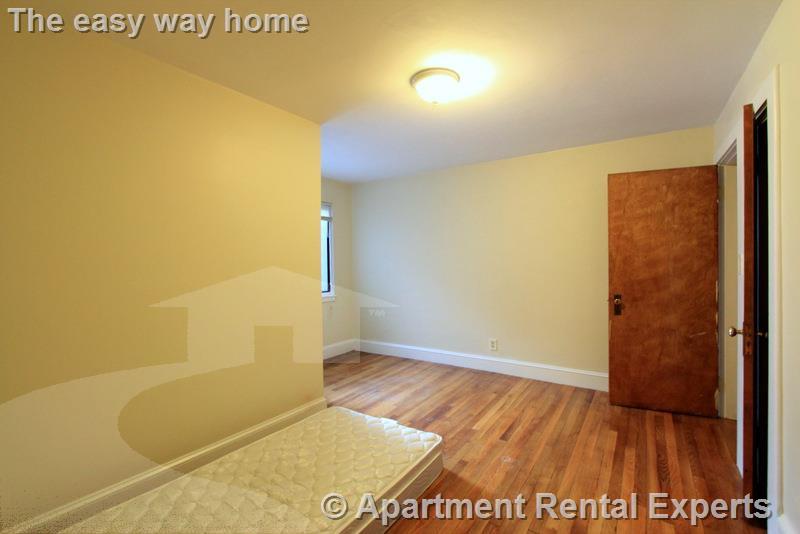 48 Bishop Allen Dr, Central Square