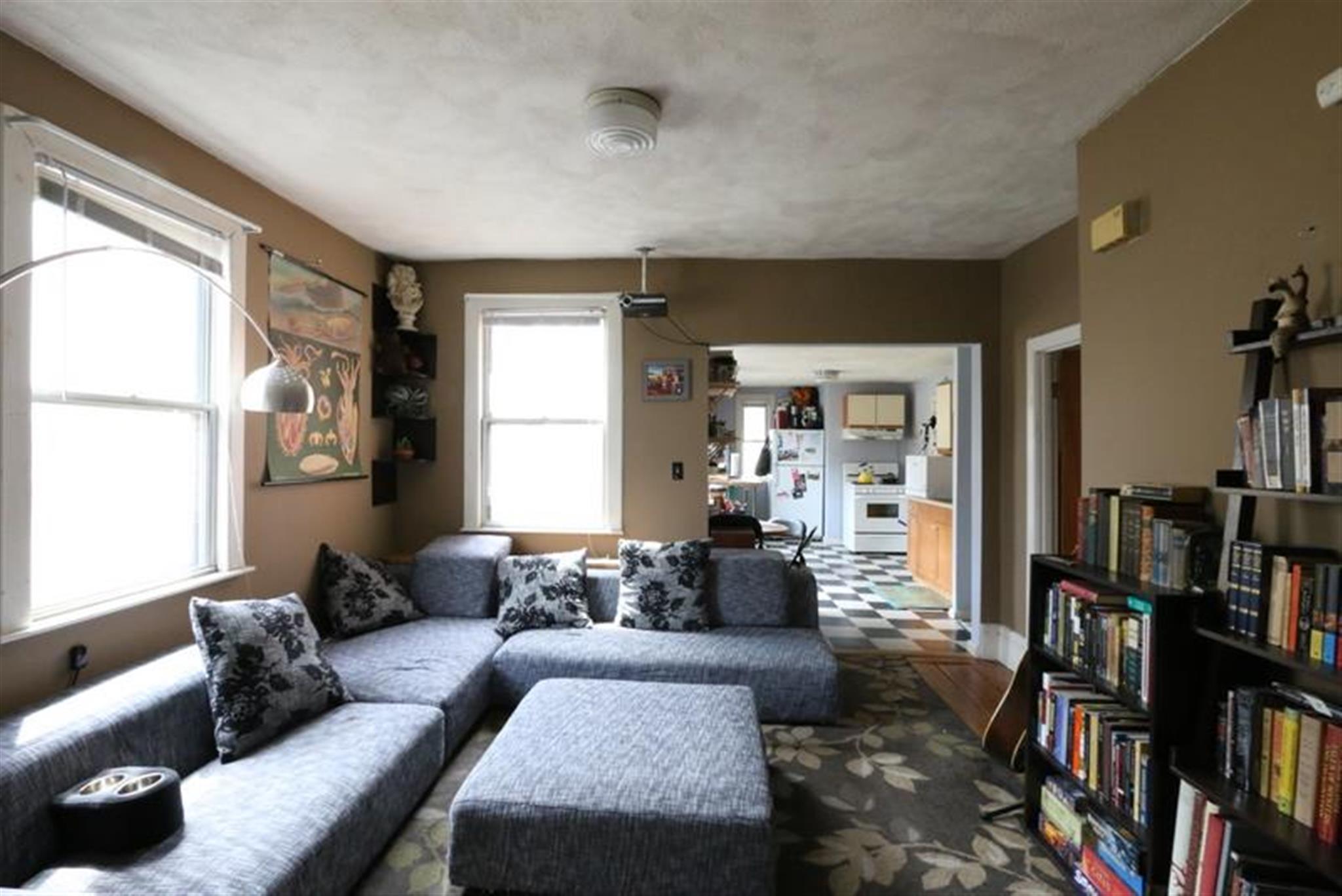 190 Holland St, Davis Square