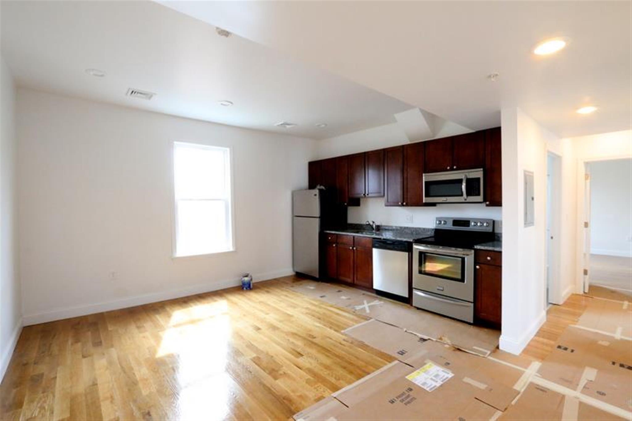 130 Sycamore St, Magoun Square