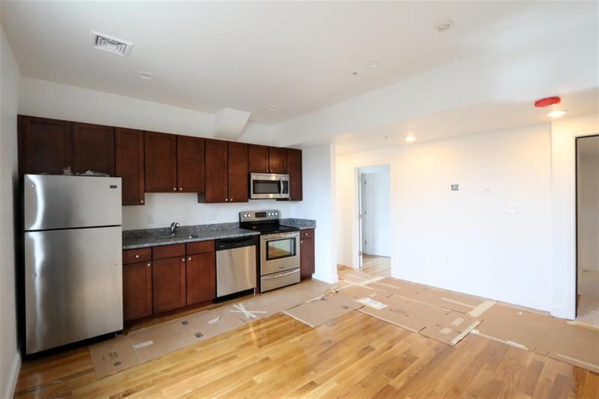 130 Sycamore St, Magoun Square