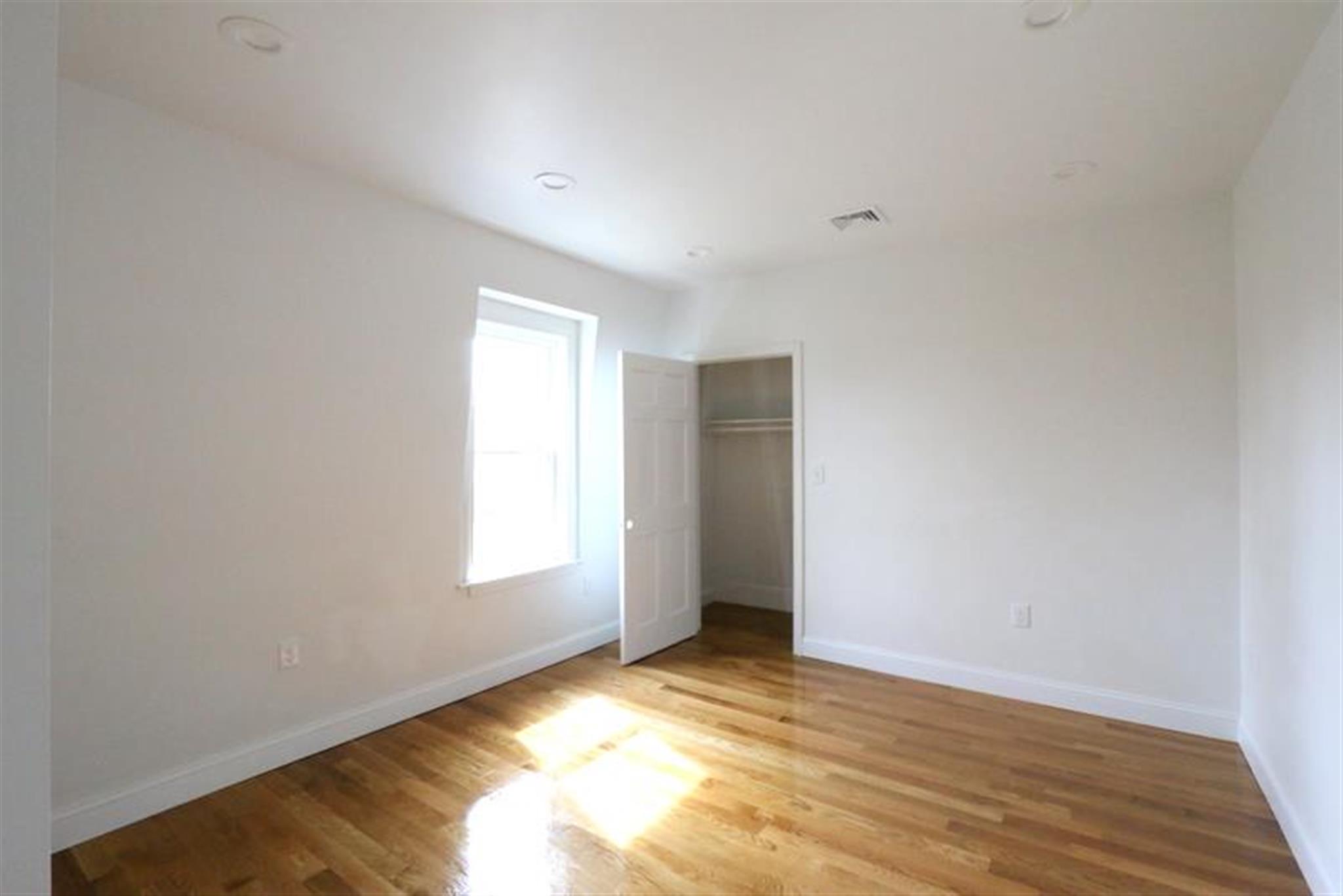 130 Sycamore St, Magoun Square