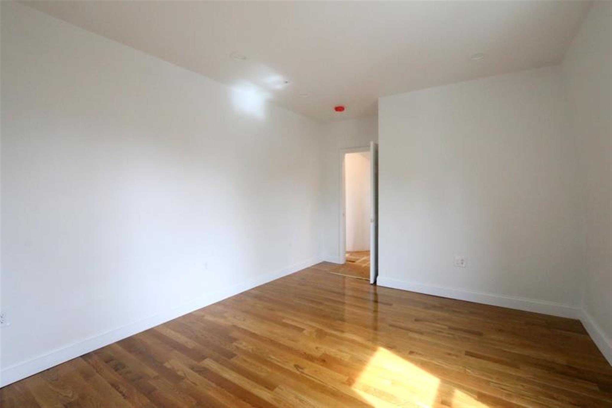 130 Sycamore St, Magoun Square