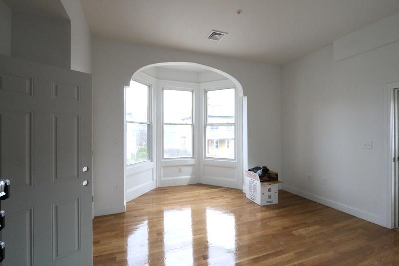 130 Sycamore St, Magoun Square