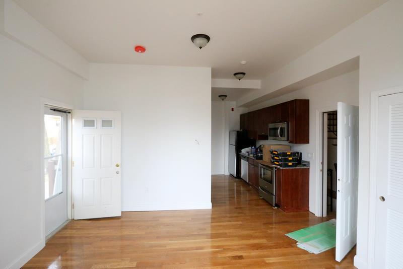 130 Sycamore St, Magoun Square