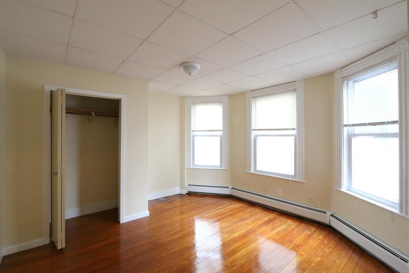 10 Garrison Ave, Teele Square