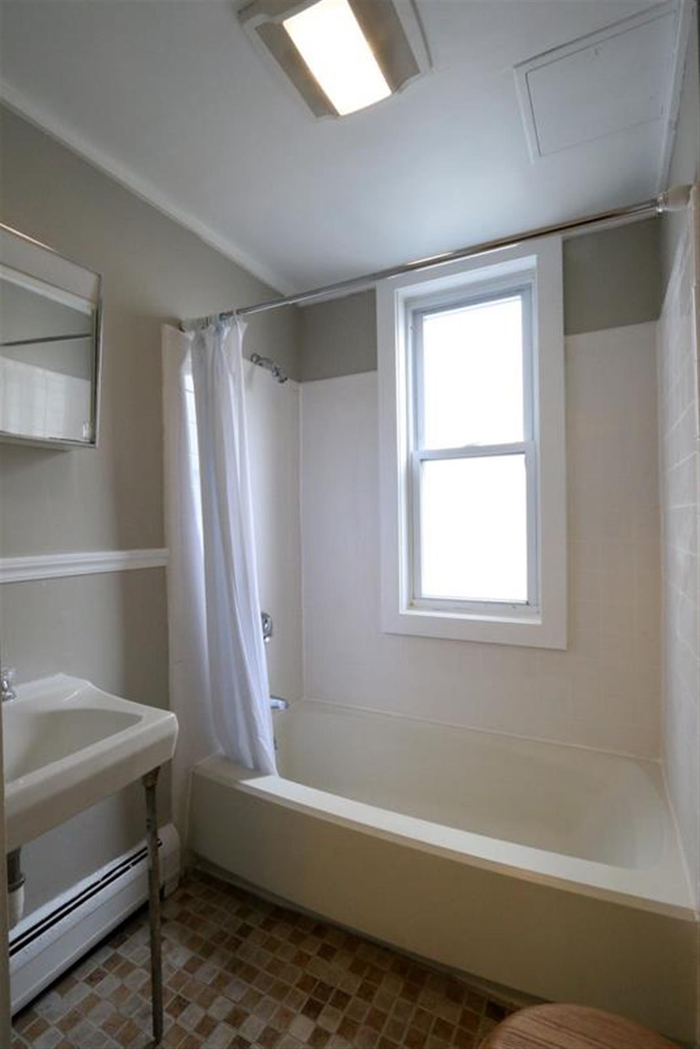 10 Garrison Ave, Teele Square